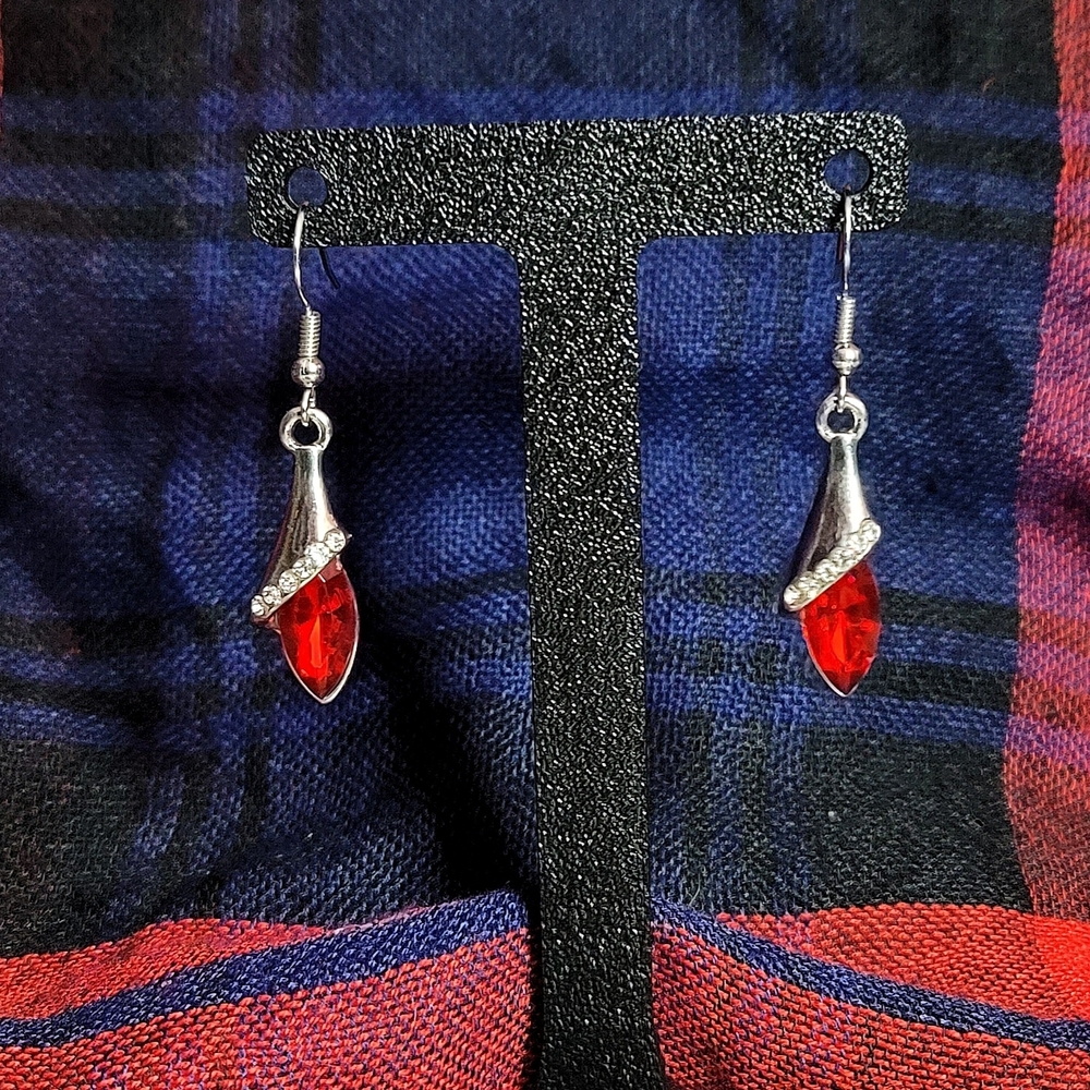 Red Crystal Teardrop Dangle Earrings